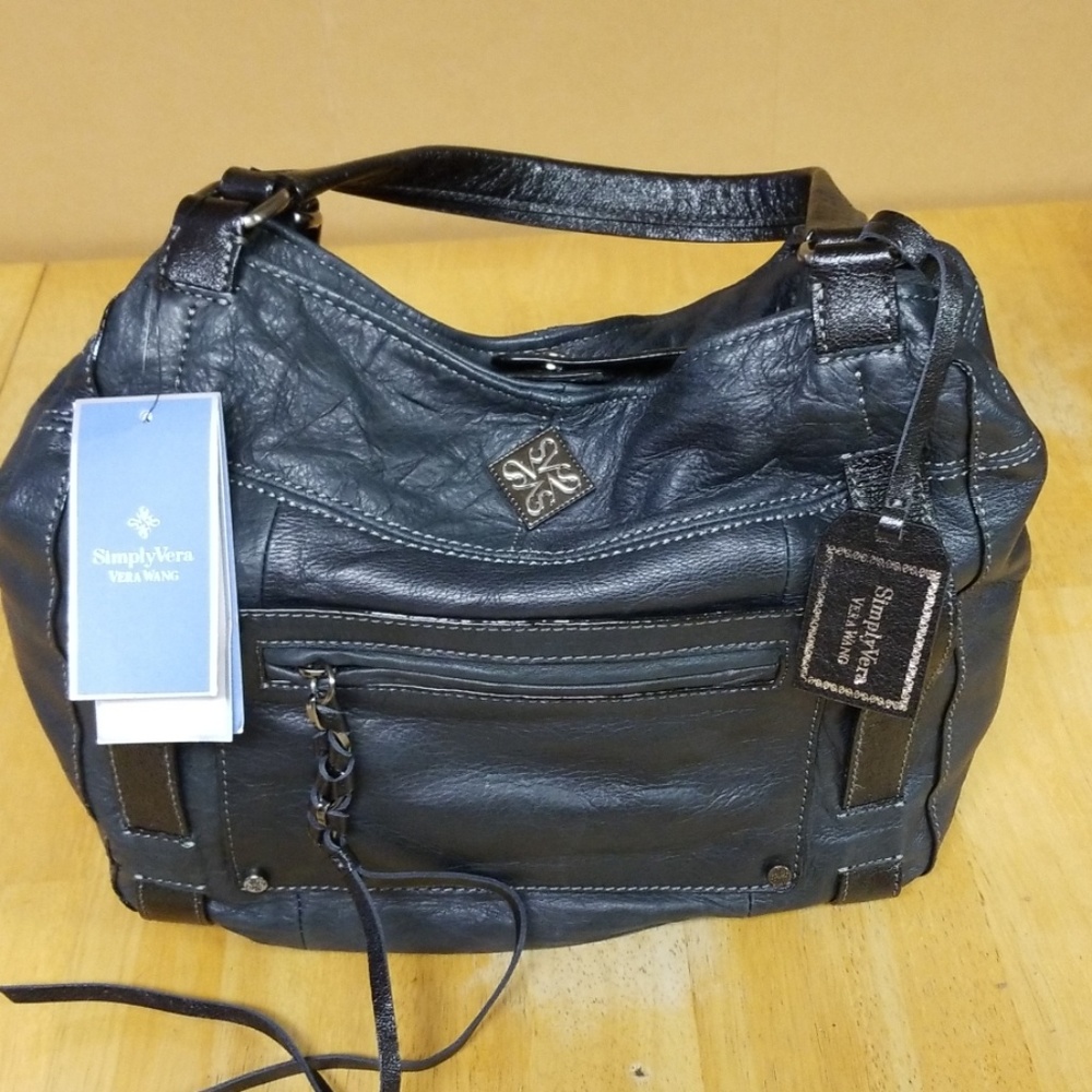 Vera Wang leather purse Nwt